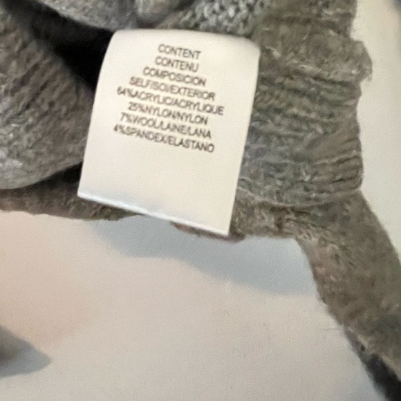 WAYF Sweater - Picture 5 of 7